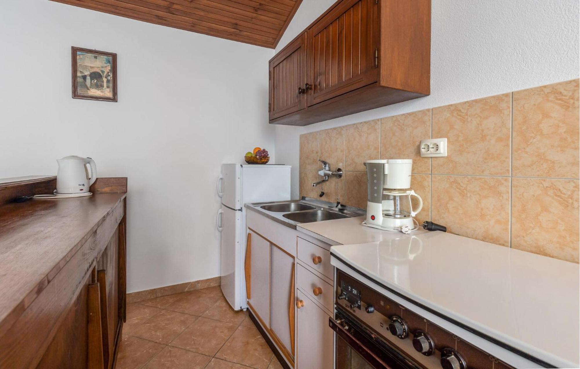 Nice Apartment In Banjol With Kitchen Kültér fotó